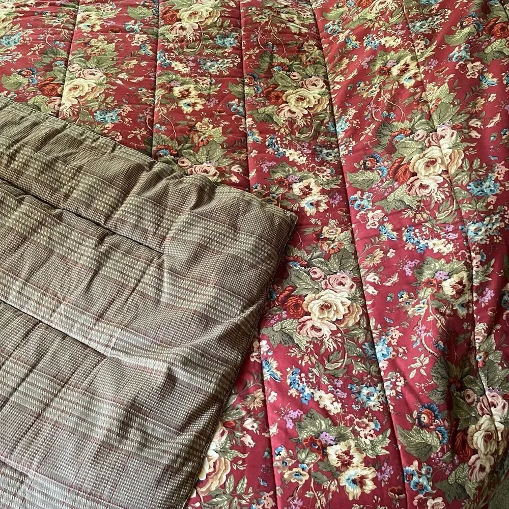 Ralph Lauren VTG Chaps Summerton Red Floral/Houndstooth Queen comforter 93x94